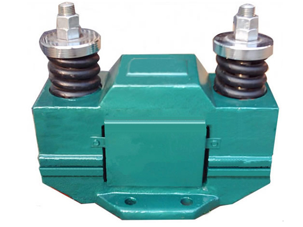 CZ電磁振動倉壁振動器